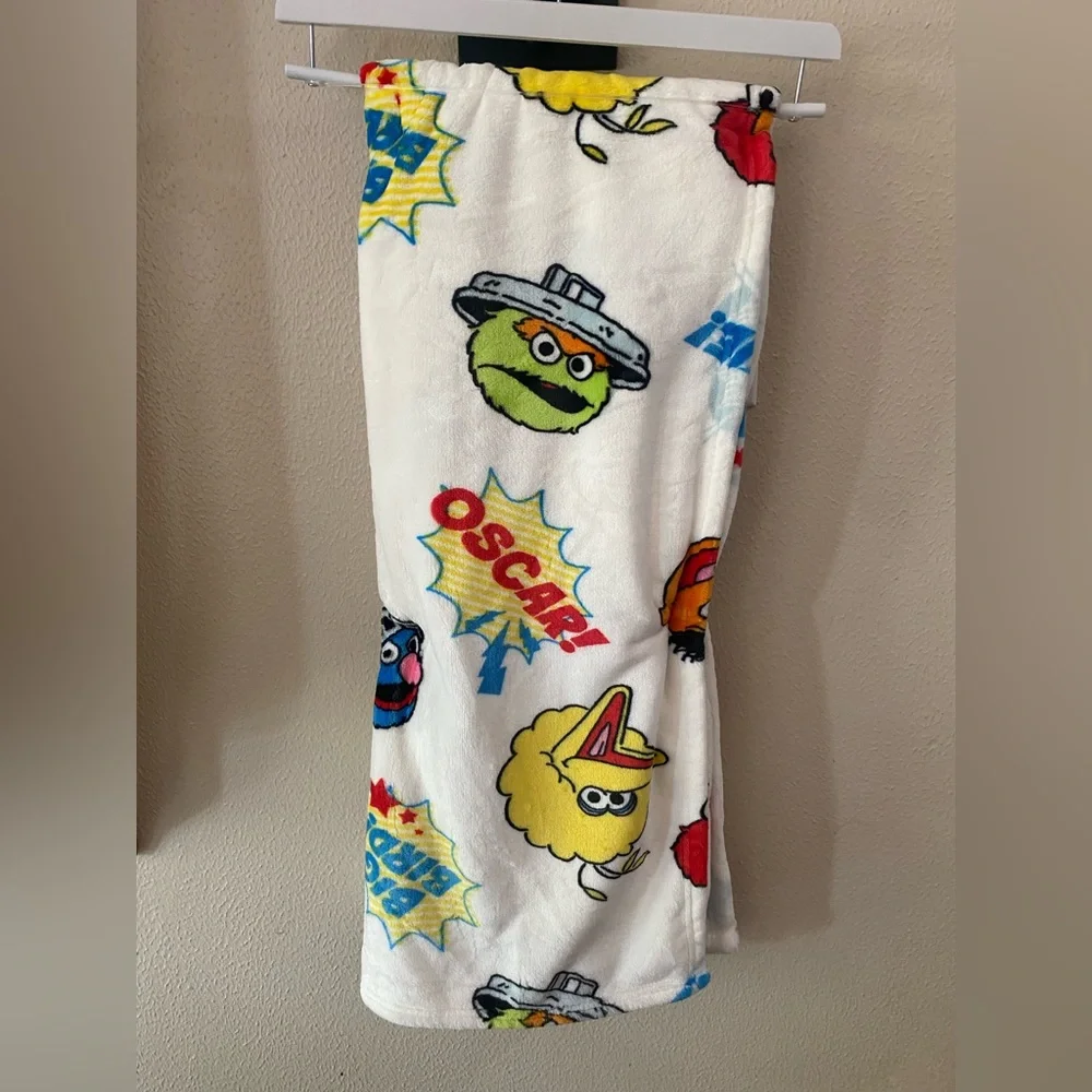 Sesame Street Kids plush throw - incredibly soft!  50”x60” Brand new. LAST ONE!